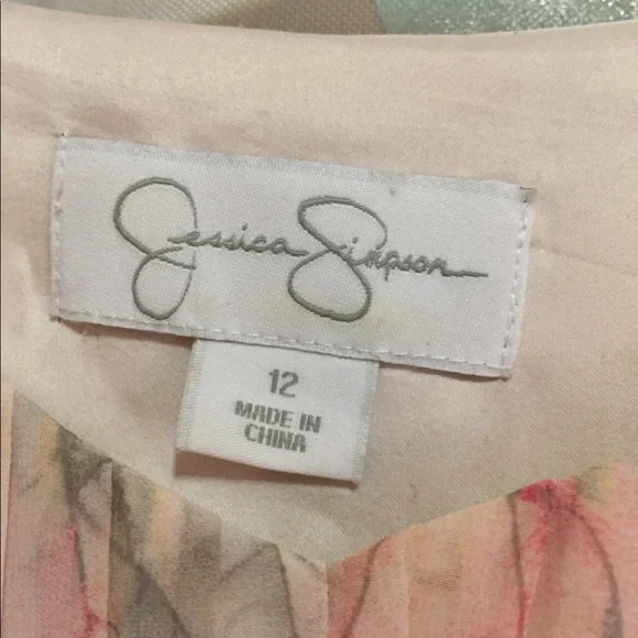 Dress - Picture 2 of 4